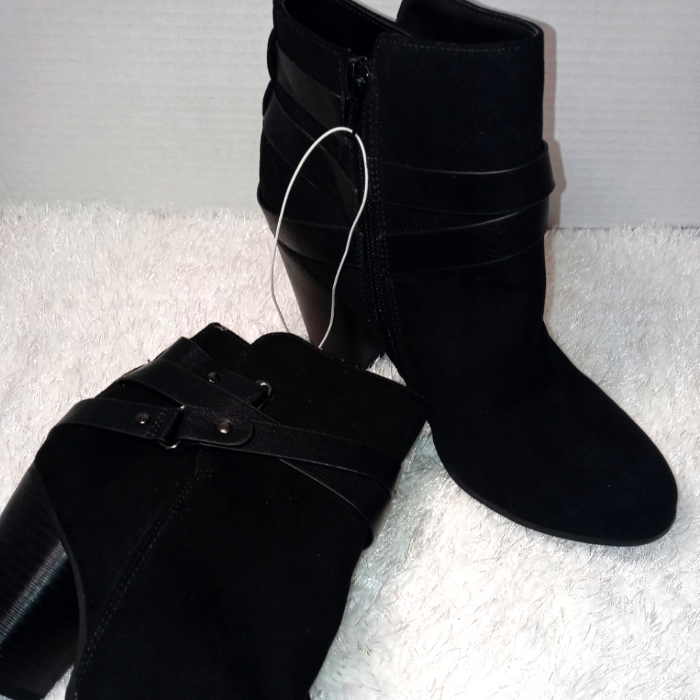 Massini Black faux suede ankle bootie NEW